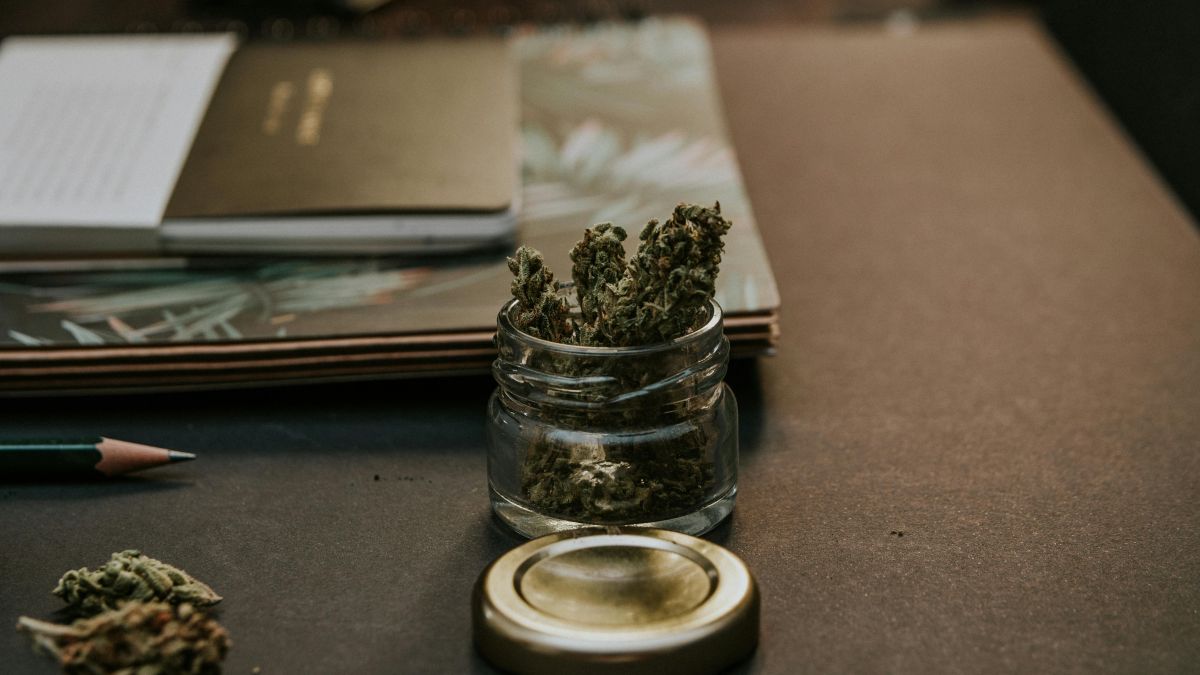 Cannabis and creativity – marijuana buds and accessories inspiring relaxation and new ideas.